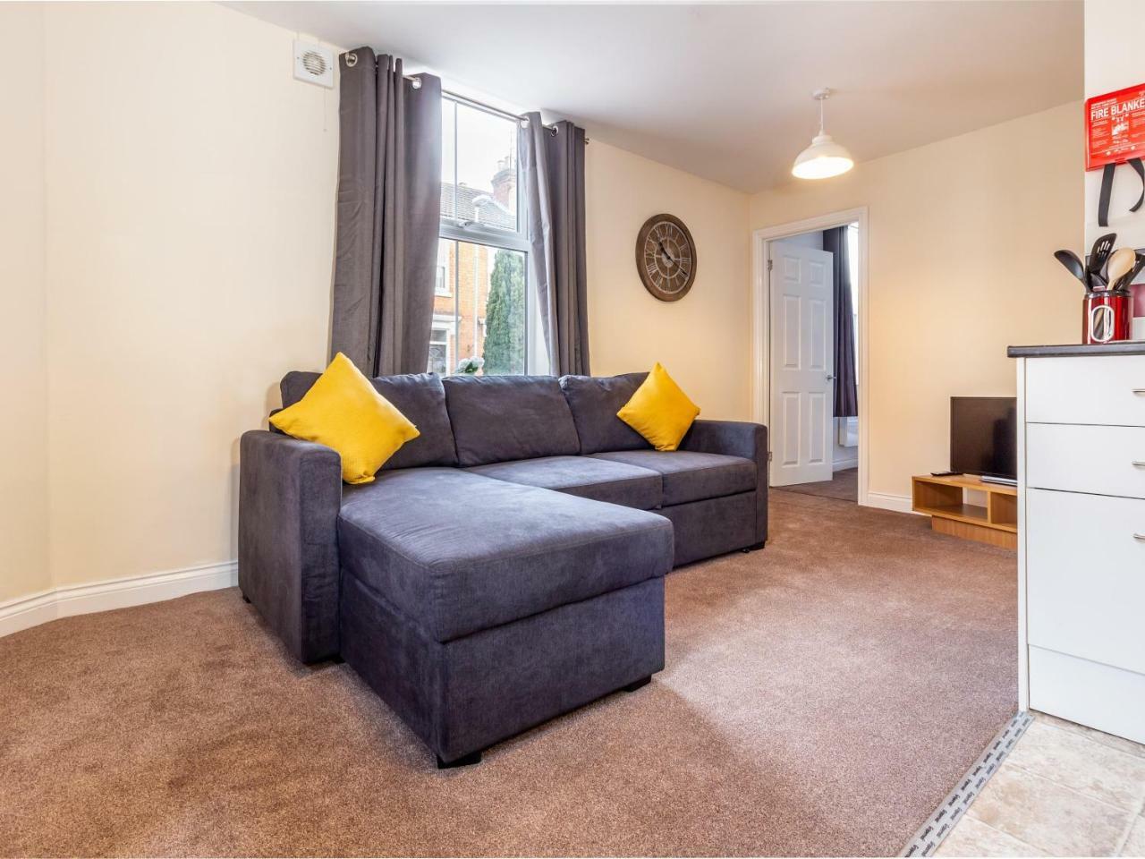 Northfield Street, Worcester City Centre - Guest Homes 外观 照片